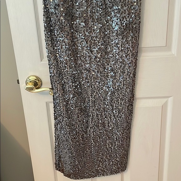 Milly Sequin Gown - Picture 3 of 6